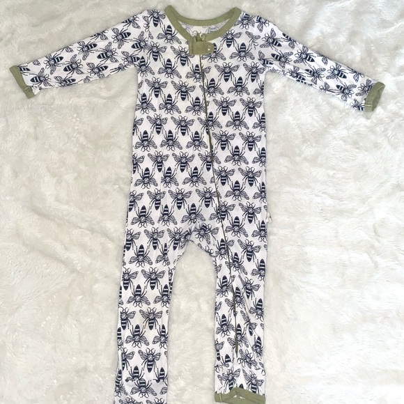 🐝Kozi & Co Bamboo Romper🐝 - Picture 2 of 4